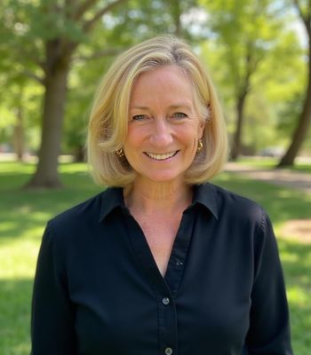Portrait of Brooke Hayward, Realtor.
